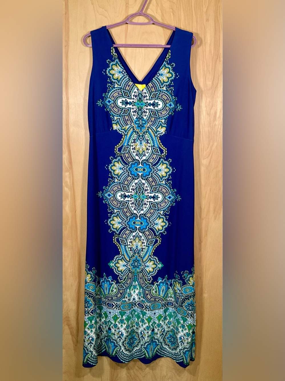 Liz Lange Sleeveless V-Neck Maxi Dress Size: XL - EUC
